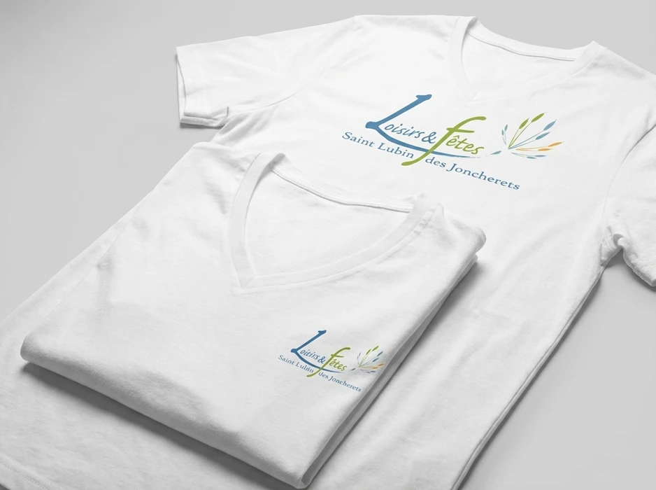Deux sweatshirts noirs superposés, broderie et sérigraphie multicolore (blanc, gris, jaune)